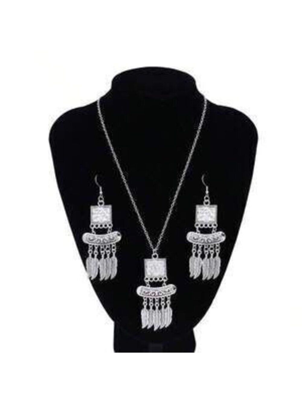 Tassel Niche Fashion Pendant Necklace And Earrings Dainty - Picture 5 of 5